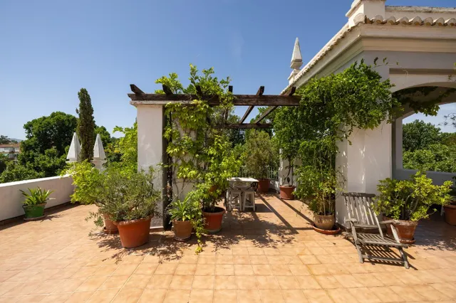 Vivienda exclusiva de planta completa con cochera y espectacular terraza panorámica — 32