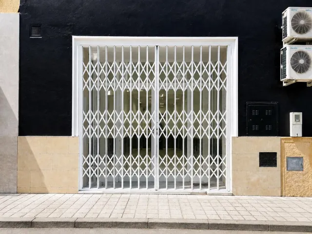 Local comercial en planta baja · Huércal de Almería · 86 m2  - foto 5