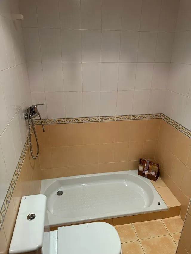 Piso en San Fernando de tres dormitorios, dos cuartos de baño y patio para entrar a vivir — 9
