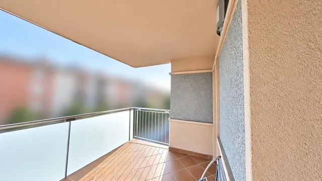 Pis senyorial de 4 habitacions amb gran Balco al centre de Granollers — 11