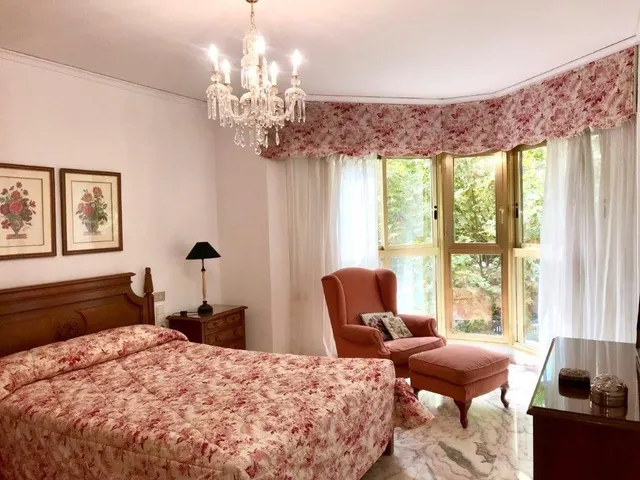 VIVIENDA EN ALQUILER SITUADA EN EL CENTRO DE LA CIUDAD — 13