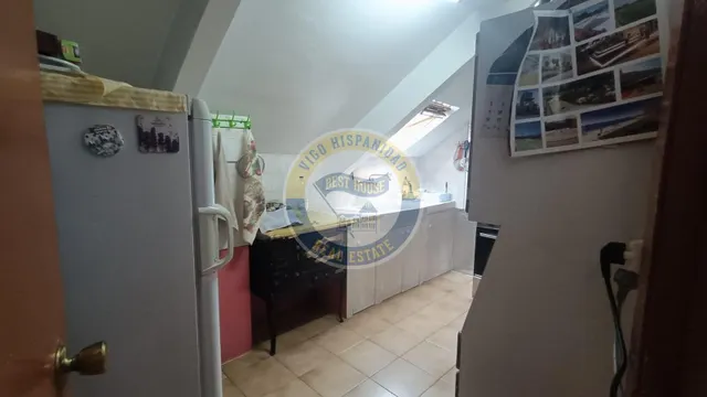 CASA INDEPENDIENTE PROXIMA A CASTRELOS — 27