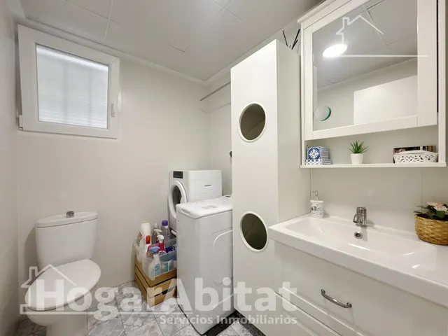 PRECIOSO REFORMADO CON BALCÓN Y ASCENSOR — 37
