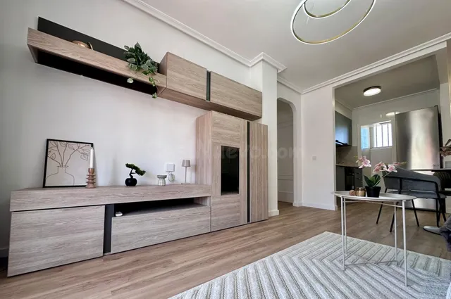 Apartamento 2 habitaciones 55m² en venta - Estacion de autobuses — 17