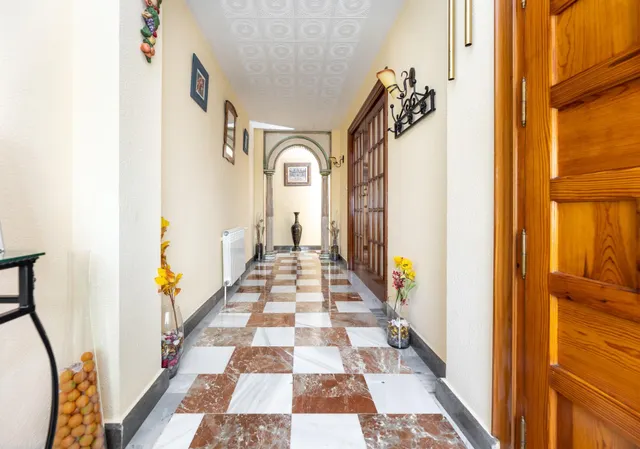 Espectacular chalet independiente con piscina en Alfacar — 15