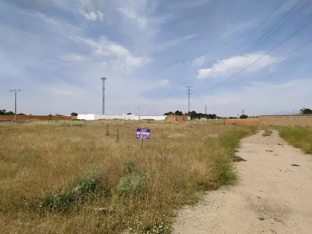 Se vende solar de 4242m2 en camino Santa Maria / Poligono 20 — 2