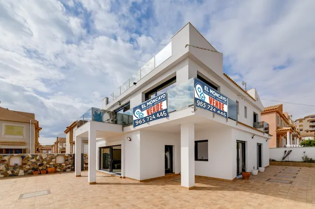 PRECIOSA VILLA CON VISTAS AL MAR Y PISCINA PRIVADA EN CABO C - foto 2