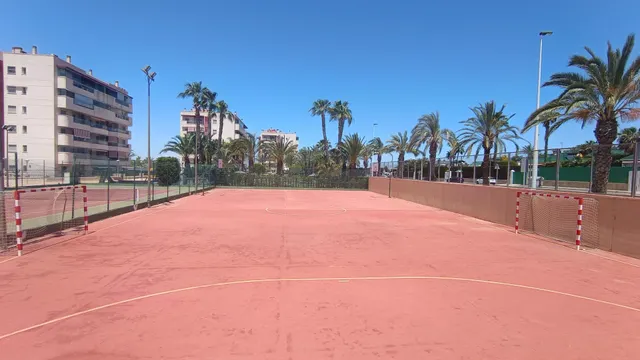 Tu escapada perfecta en Arenales del Sol — 50