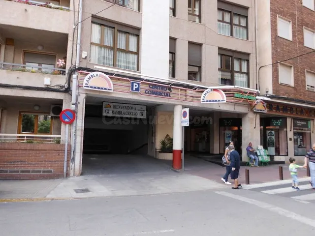GARAJE EN EL CENTRO