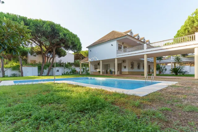 Exclusivo chalet independiente en Mazagón, a solo 400 metros de la playa — 2