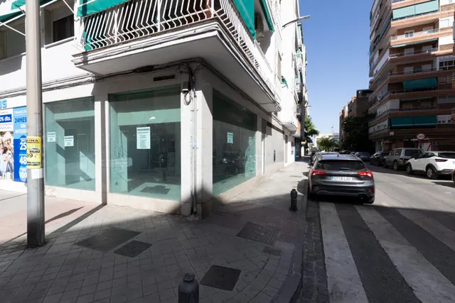 ¡Gran oportunidad de inversión en el Zaidín! — 25