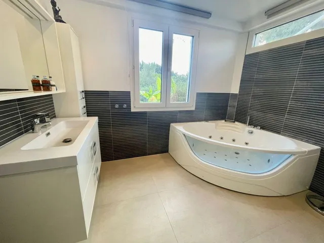 Chalet 7 habitaciones 550m² en venta - Marbella — 17