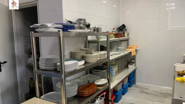 ALQUILER CON TRASPASO DE RESTAURANTE CON GRAN TERRAZA - VALLEGRANDE - SESEÑA — 23