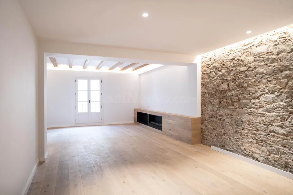 Piso en venta en carrer d'Avinyó