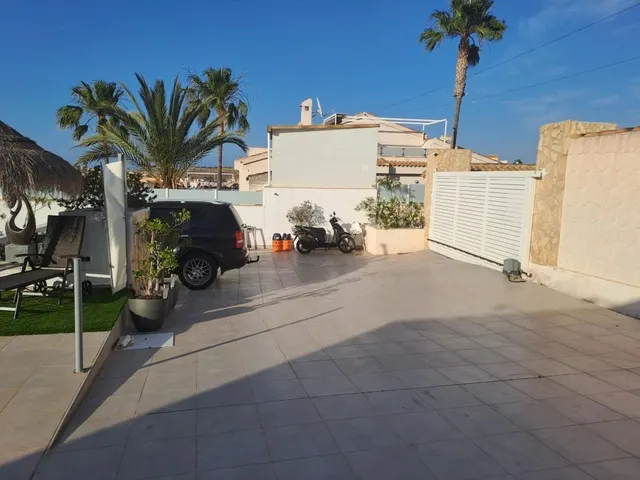 Hermosa villa con dos apartamentos separados y un estudo — 9