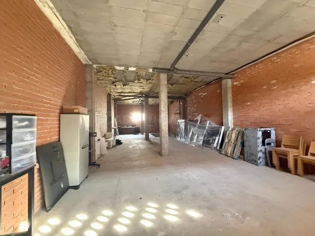 Local en venta en Valdespartera, Calle Mi Tío. — 4