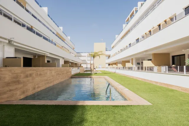 Ático 2 habitaciones 70m² en venta - Zona Pueblo — 35