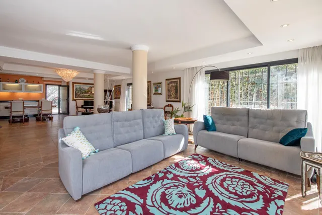EXCLUSIVA VILLA CON VISTAS A LA BAHÍA DE PALMA EN MARRATXI — 47