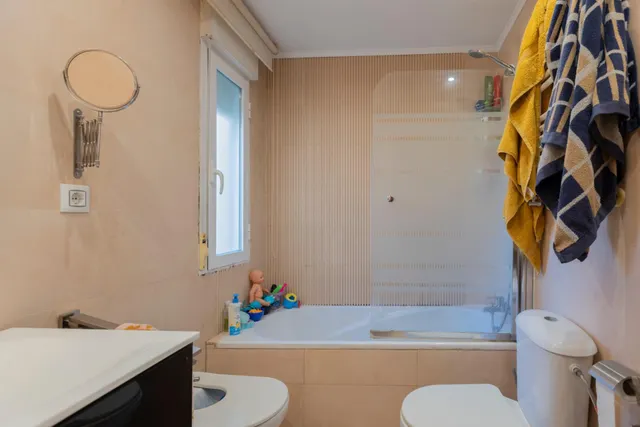En venta Chalet adosado unifamiliar en Santovenia de Pisuerga — 36
