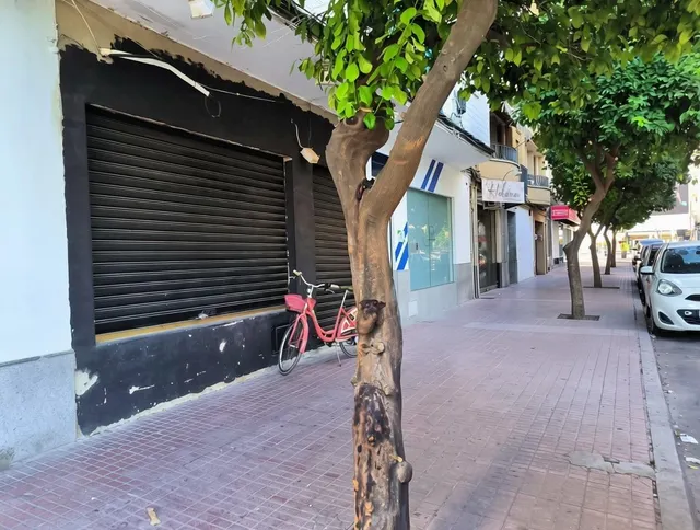 Fabuloso local comercial en la zona del Rescatado y la Biblioteca central del Marrubial (opción a adaptarlo a vivienda) — 22
