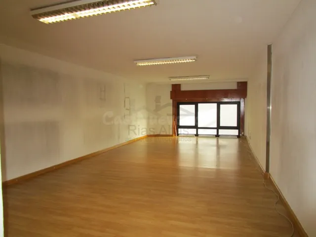 Local comercial 65m² en alquiler - Plaza de Lugo - foto 2