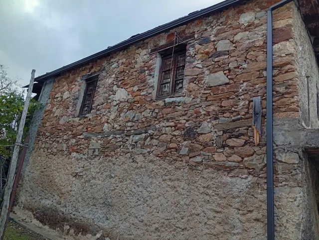 Casa 72m² en venta - Borrenes - foto 2