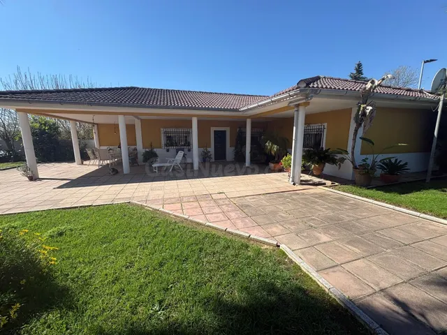 CHALET INDEPENDIENTE EN LA COLINA - foto 2