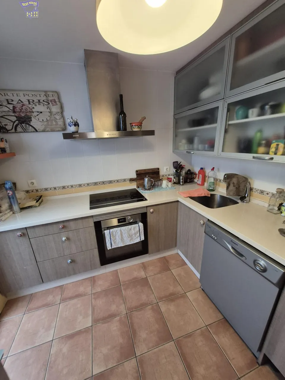 SE VENDE UNIFAMILIAR EN ZONA DEL PORTICHUELO
