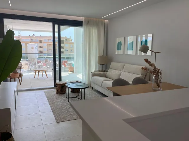 Ático dúplex en primera línea de playa en Denia - foto 2