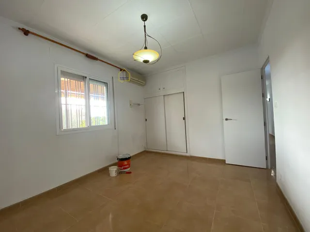 CASA LUMINOSA CON PARCELA A UN PASO DEL CENTRO — 17