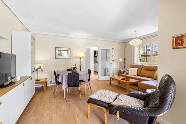 ¡Descubre esta preciosa casa pareada en venta! — 28