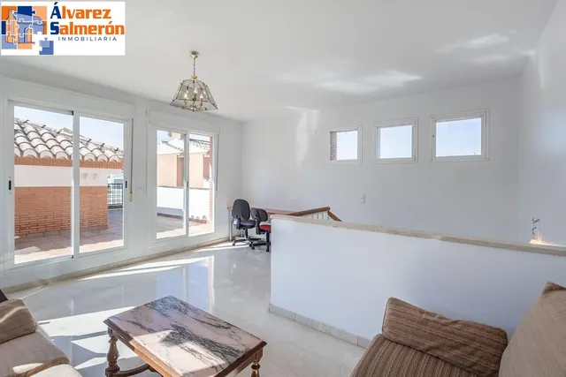 EXCLUSIVO CHALET INDIVIDUAL EN HUÉTOR VEGA — 37