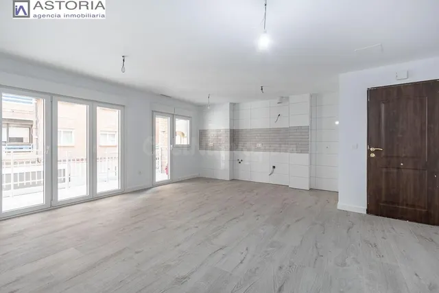 Piso reformado en Avenida Barcelona — 4