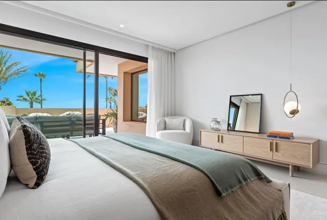 Apartamento reformado en 1ª linea de playa!! — 11