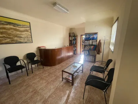¡OPORTUNIDAD EN OPAÑEL! Piso en Calle General Ricardos 123, Opañel, Madrid