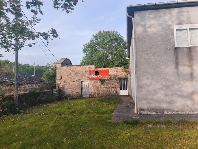 SE VENDE CASA AMPLIA CON TERRENO CERRADO CERCA DE PUEBLA DE  - foto 2