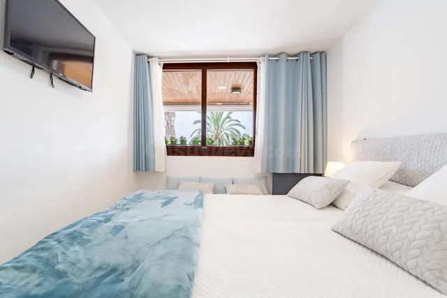 Exclusivo Apartamento Reformado en Primera Línea de Mar - Pa - foto 4