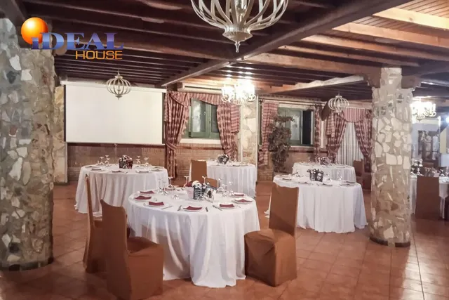 EN VENTA HOTEL Y RESTAURANTE LOS PINILLOS — 9