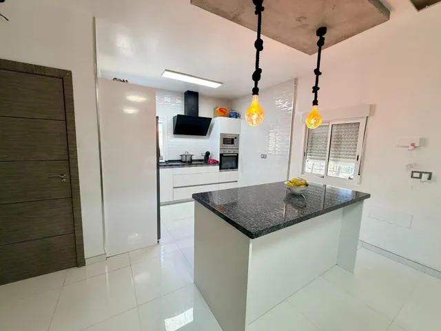 Cortijo reformado con construcción legalizada y 2.590 m2 de  - foto 2