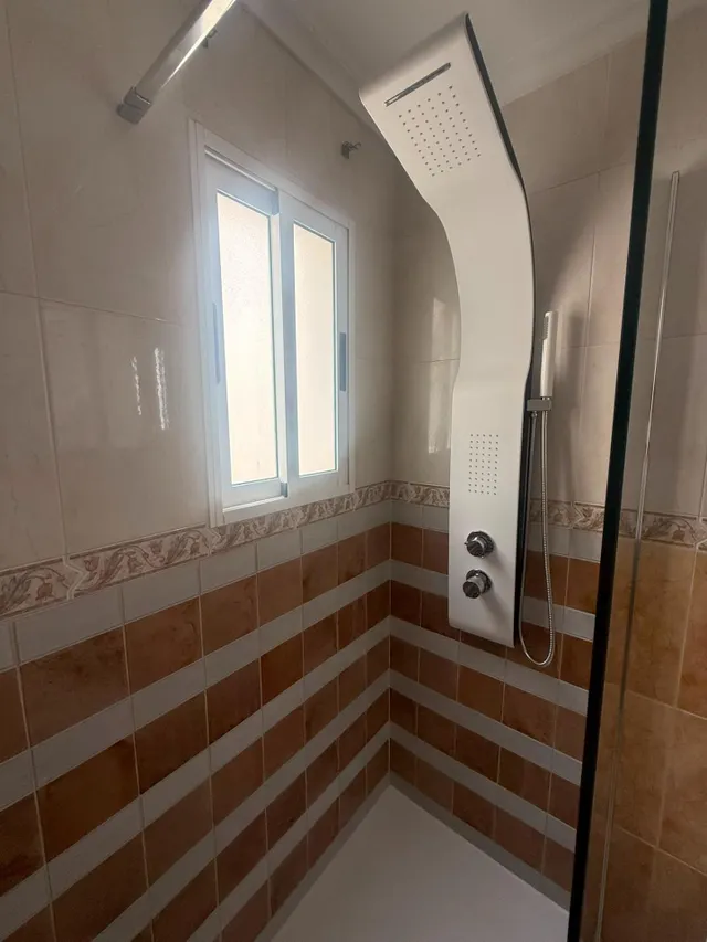 AMPLIO ÁTICO REFORMADO EN AVDA.HABANERAS : 3 HAB, 2 BAÑOS. — 7