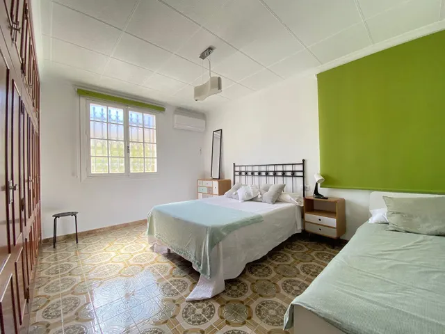 VILLA RURAL EN PURIAS — 28