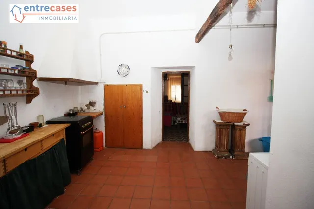 CASA DE PUEBLO EN FAURA ESPACIOSA MUCHAS POSIBILIDADES PRECIO REBAJADO — 26