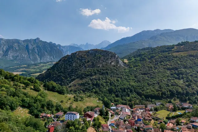 Complejo turístico en venta en cabrales: 32 habitaciones y 96 plazas entre los picos de europa y la costa asturiana — 10