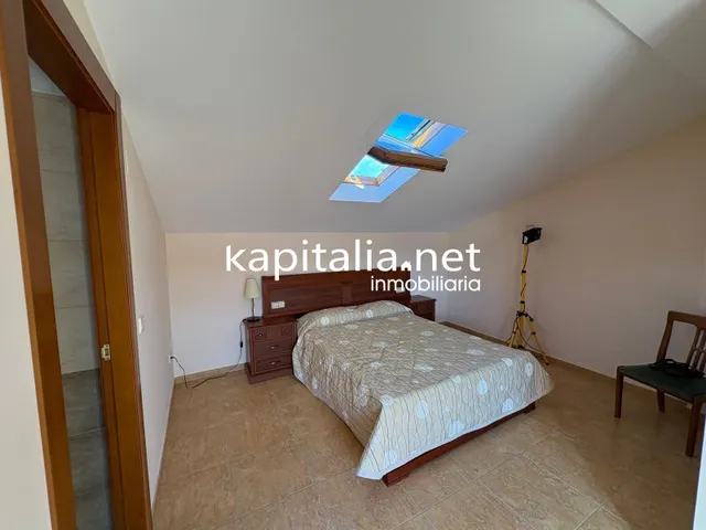 EXCLUSIVO ADOSADO A LA VENTA LISTO PARA ENTRAR A VIVIR EN ANNA — 31
