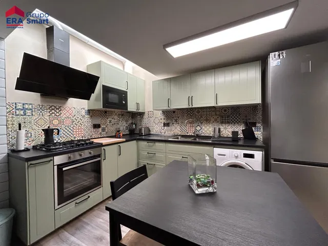 Vive Salobreña: casa reformada a un paso del mar, en el cora - foto 2