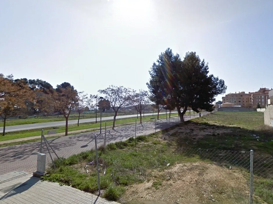 Parcela de 420 m2 en Almansa, Zona S.U.P-1