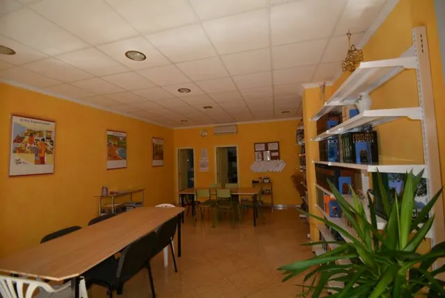¡¡PRECIO REBAJADO!! Local en planta baja de 87,50 m2. en Orihuela. Zona de Reyes Católicos. — 2