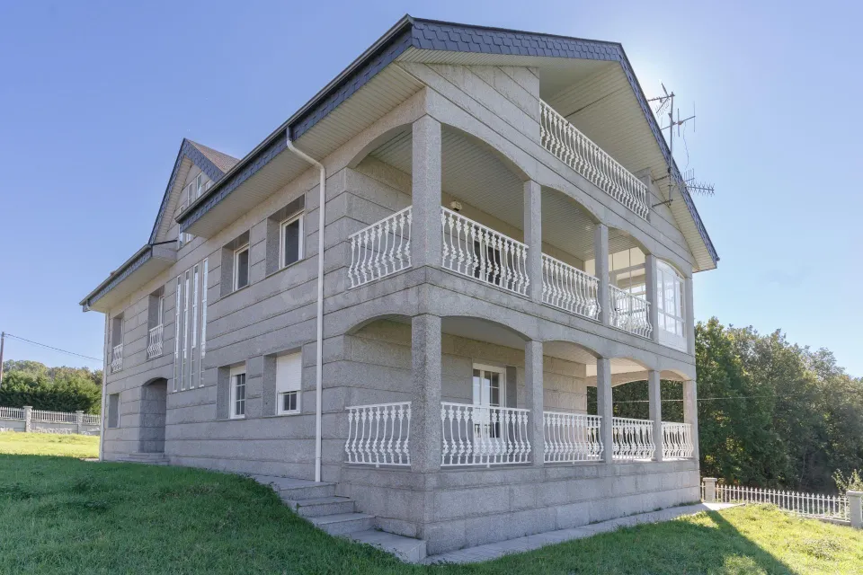 Casa en venta en pereiro de aguiar