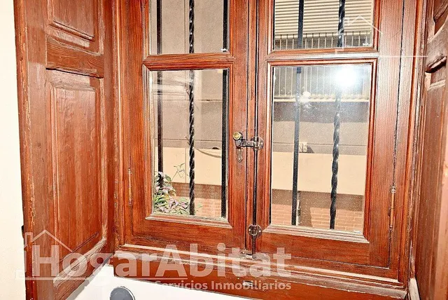 Acogedor, bonito y luminoso con balcón, todo exterior y cerca del centro — 17