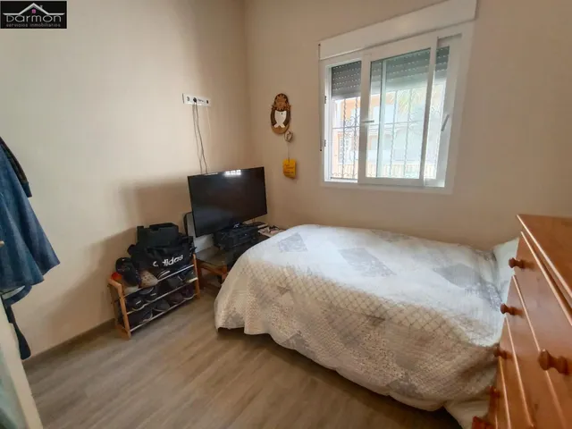 EN VENTA O ALQUILER — 28